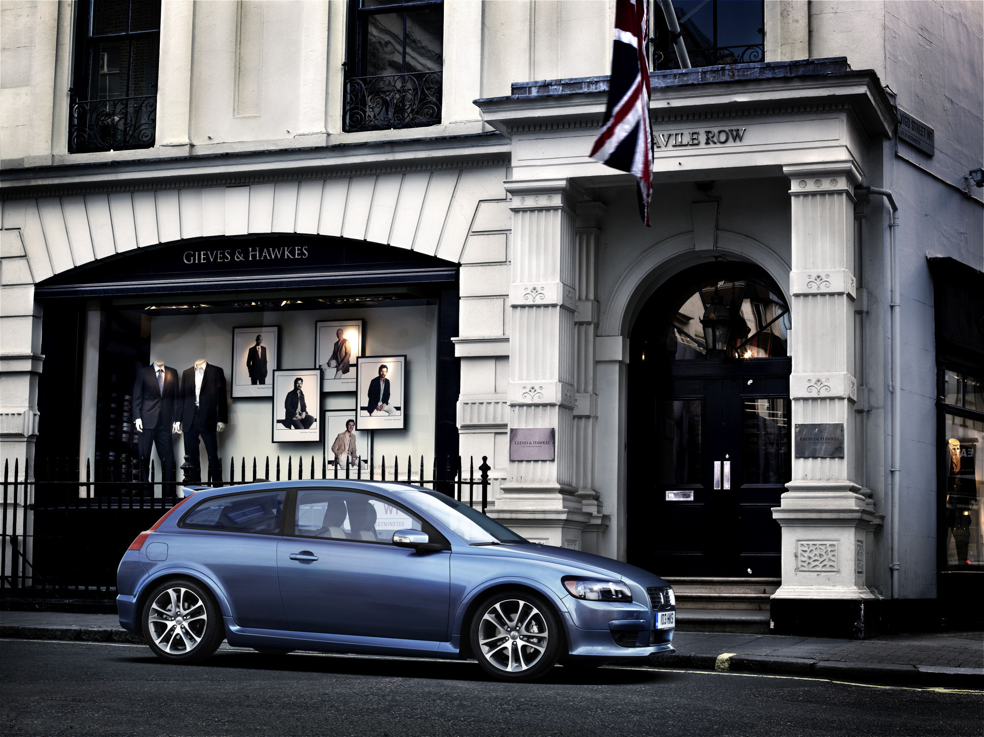 VOLVO_C30_BLUE_OUT_11